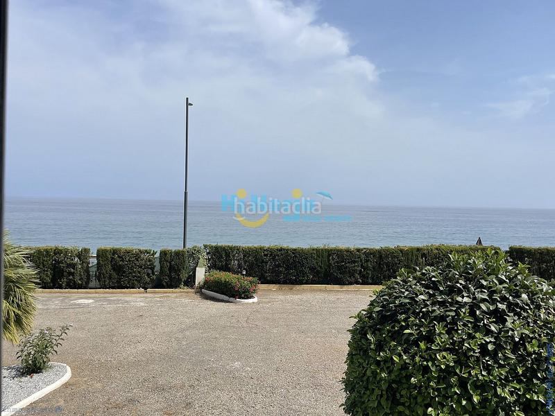 Foto bafed5f1-f8f0-4abd-bf16-ce96cbe9966d. Apartament amb aparcament a Torrox pueblo Torrox