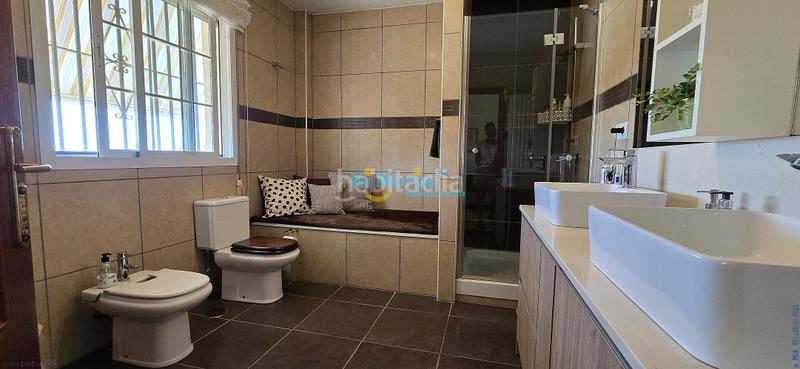 Foto c5e9e81f-e714-44f7-9e9b-460f6ab3a462. Xalet amb aparcament piscina a Sayalonga