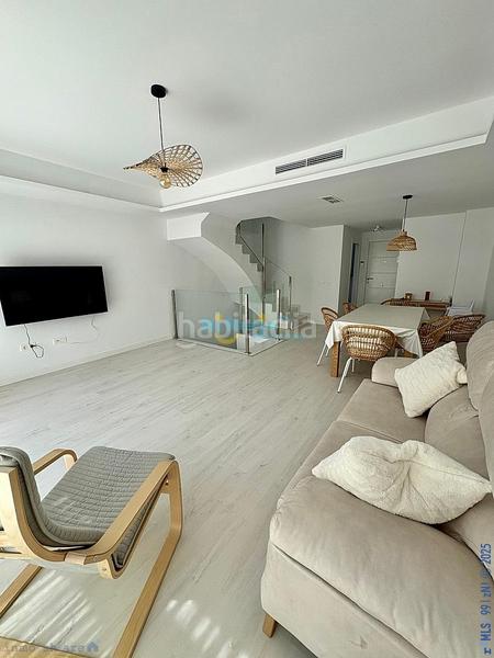 Foto 1efdc052-ace6-407f-a408-95b982873758. Chalet avec parking piscine dans Añoreta Baja Rincón de la Victoria