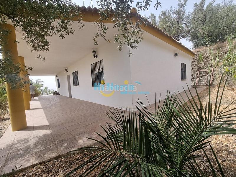 Foto aba8bdad-5530-471f-99bc-55f5757c1335. Casa  de campo 3 dormitorios con parcela de 3242 m2 y vista despejada a la montaña en Canillas de Aceituno