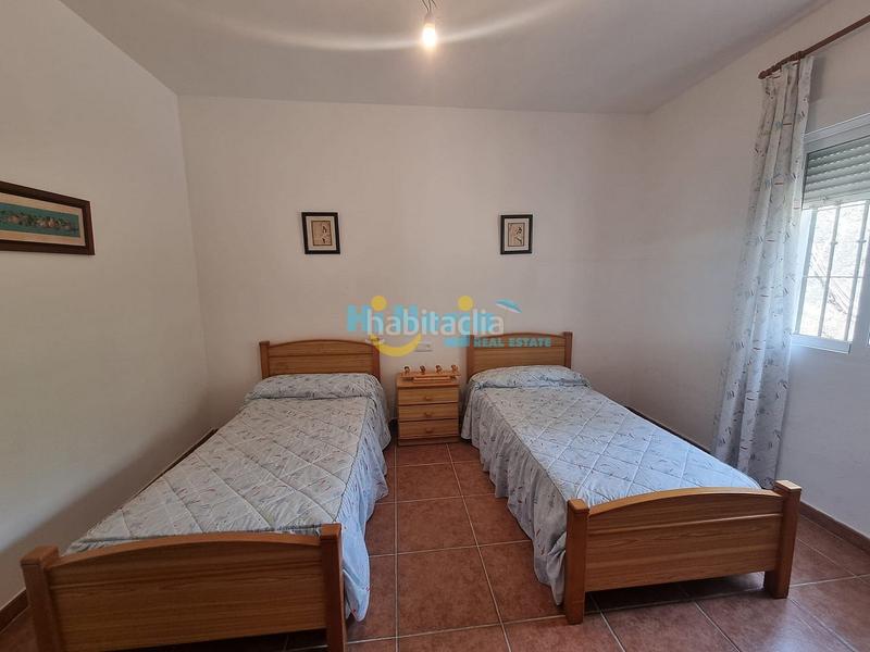 Foto f0746797-513e-4879-af58-283e208689f0. Casa  de campo 3 dormitorios con parcela de 3242 m2 y vista despejada a la montaña en Canillas de Aceituno