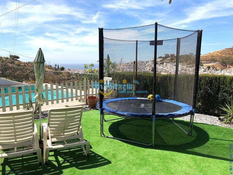 Foto 6ecf70fb-7972-414e-ad8e-7024a5336c54. House with parking pool in Torrox pueblo Torrox