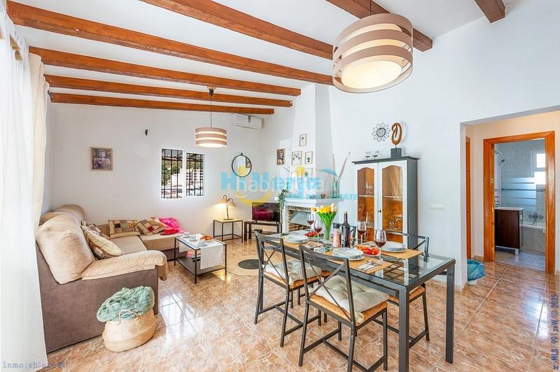 Foto 98cf1401-e5c1-4df7-bd16-8b7d9db1487f. House with parking pool in Torrox pueblo Torrox