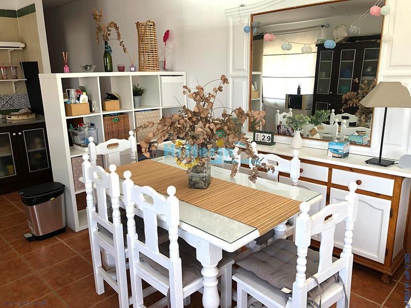 Foto cda8a6c8-5d2b-4891-914c-e3bdbb76483f. House with parking pool in Torrox pueblo Torrox