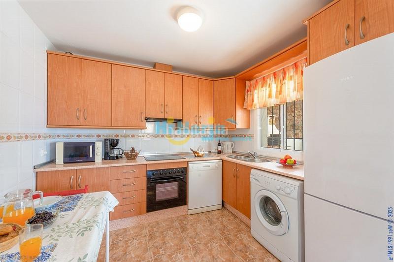 Foto ef194c9b-2923-4495-9e86-d18ad7c7f231. House with parking pool in Torrox pueblo Torrox