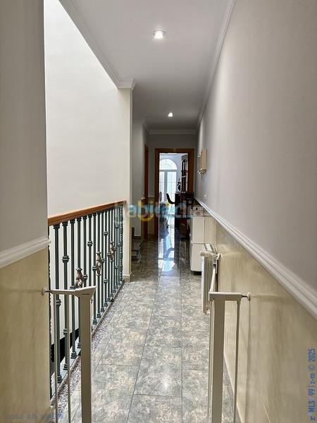 Foto 0a7dd7d3-9891-4d9b-80c8-c8e1357e1405. Chalet mit parking in Caleta de Velez