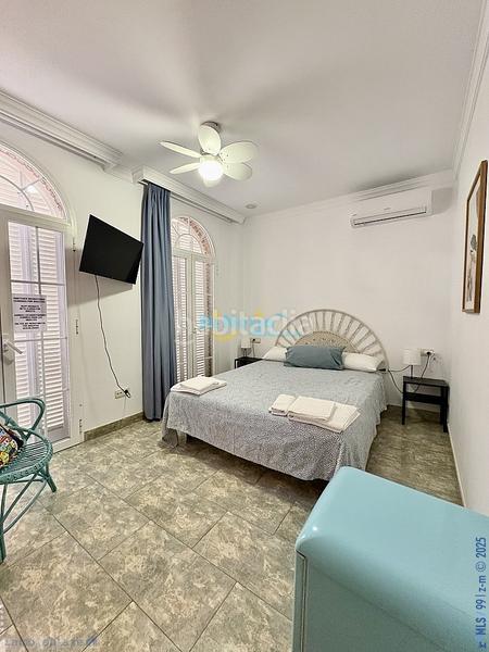 Foto 7f928f3c-fac5-49eb-b69c-9db41afaa660. Chalet mit parking in Caleta de Velez