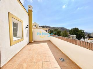 Casa a Torrox Pueblo. Casa adosada de 3 dormitorios con terraza , garaje y plaza de pa