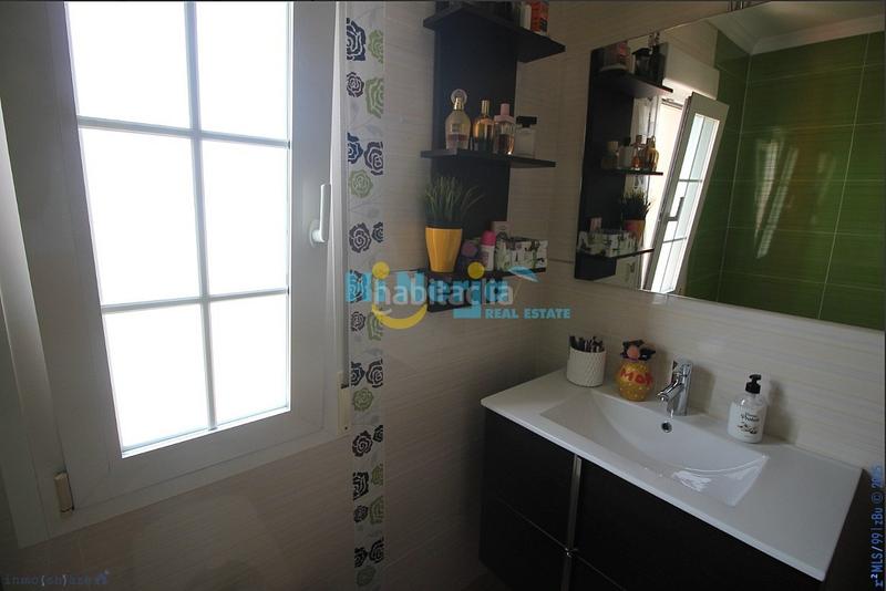 Foto 467abb90-b111-4b7e-880e-a2f4951e9c80. Piccolo appartamento con riscaldamento in Caleta de Velez