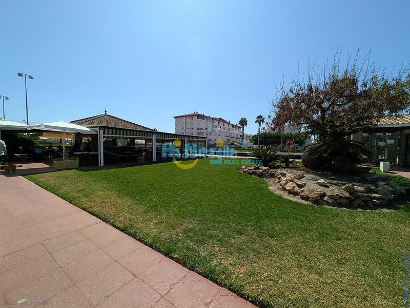 Foto c589c3fd-0054-422f-91cb-325458b557ef. Casa amb piscina a El Peñoncillo Torrox