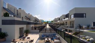 Casa adossada a Centro. Adosado 3 dormitorios piscina 2 parking capistrano