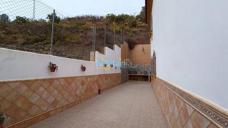Foto 057132ae-34fe-421f-95e2-42b03d3f4f03. Rent chalet with heating parking pool in Torrox pueblo Torrox
