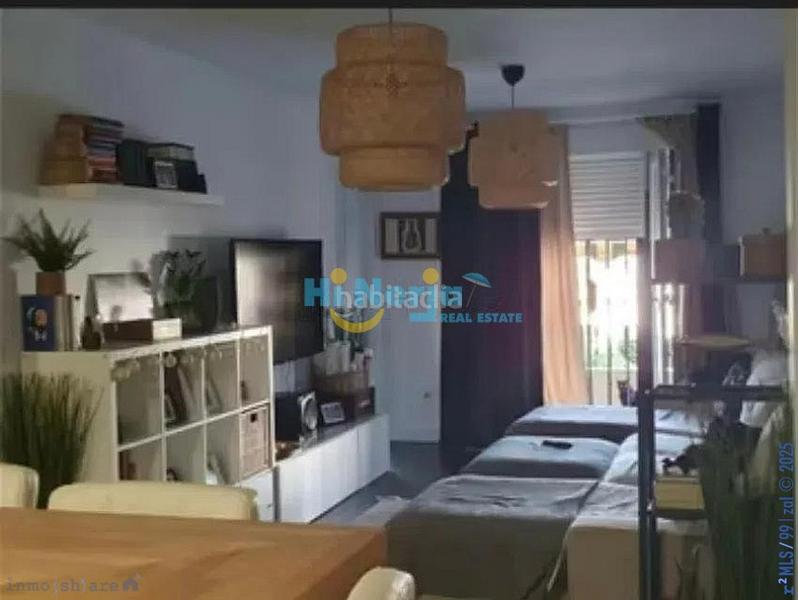 Foto 5b1248ac-e18f-4e5d-a985-02a25813d812. Apartment with heating in Centro Torre del Mar