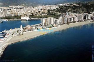 Apartament a Centro Histórico. Inmejorable piso de 4 dormitorios en 1a linea de playa en la mal