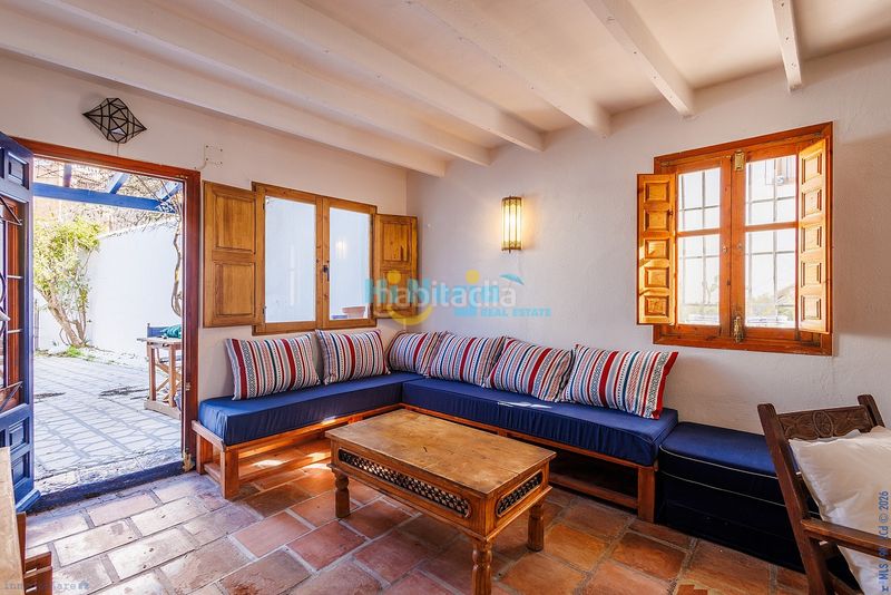 Foto 858e2db6-42d4-41f4-a917-5387264daaeb. Casa adossada amb calefacció a Comares