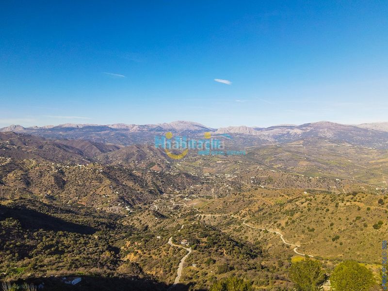 Foto d07bec61-daec-4e24-a1b7-037285354303. Casa adossada amb calefacció a Comares