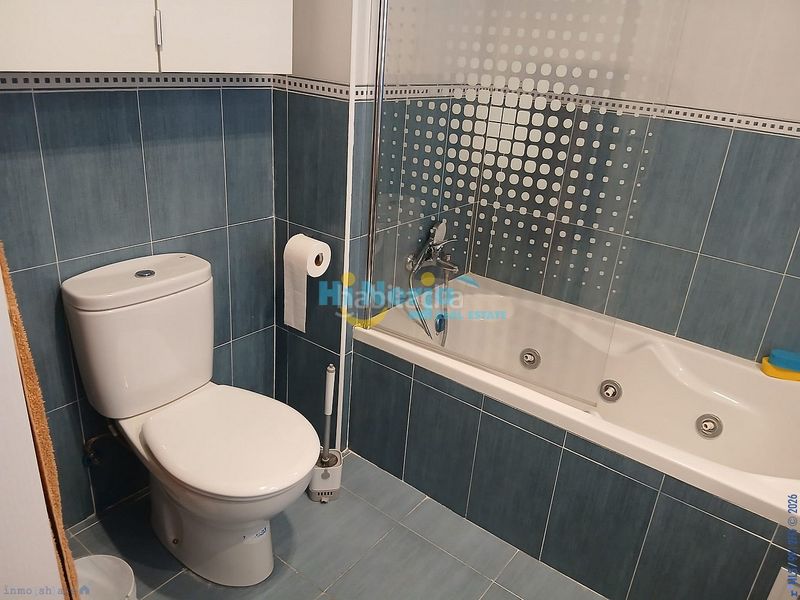 Foto b88651a9-b6ff-4827-b02f-851e8123ca53. Apartament amb aparcament a Torrox pueblo Torrox