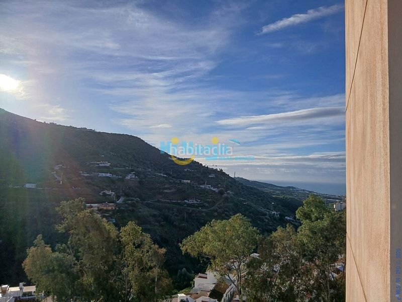 Foto ccb95e24-5ae2-48b5-844f-28074361ffab. Apartament amb aparcament a Torrox pueblo Torrox