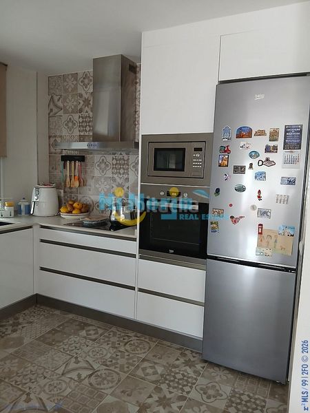 Foto ddb5bae0-ef8a-49fb-8a0b-0fb9b6e21f1c. Apartament amb aparcament a Torrox pueblo Torrox