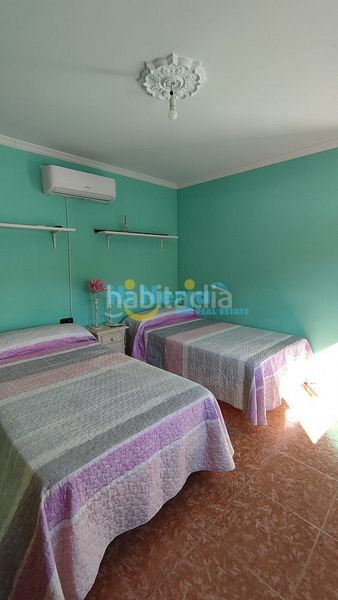 Foto 4d679bb2-ae69-4d5d-82f2-374bd24c54f8. Casa amb aparcament a Viñuela