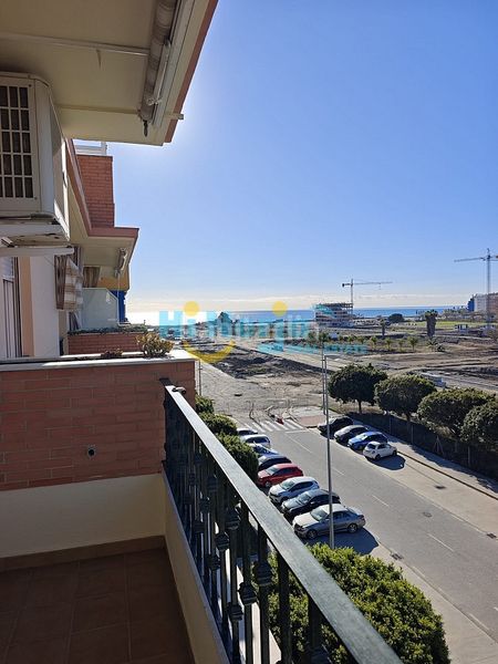 Foto 325dd95d-cd70-4471-8de5-f766986dd1a1. Dúplex a Centro Torre del Mar