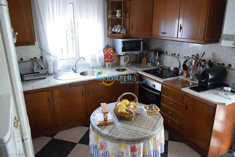 Foto b267aa90-d5b6-424b-a903-883d6247390e. Casa amb aparcament piscina a Canillas de Aceituno