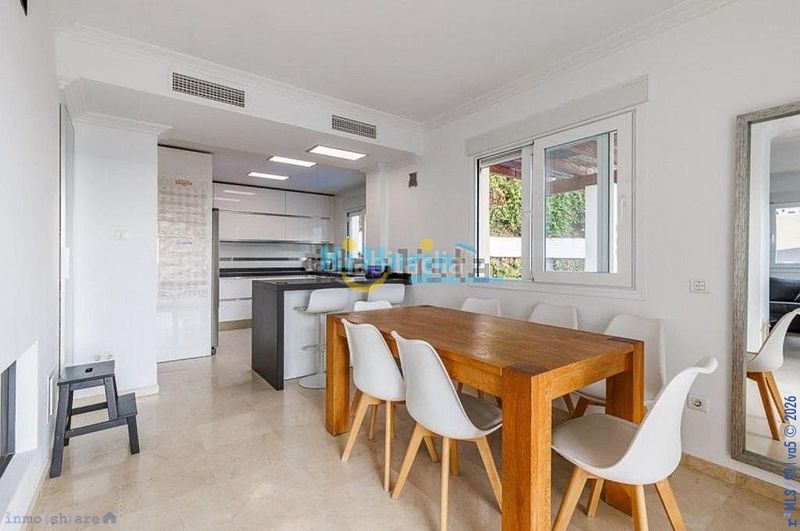 Foto 331a6e0b-b354-43fb-93f5-80c2f19c6bae. Xalet amb aparcament piscina a El Peñoncillo Torrox