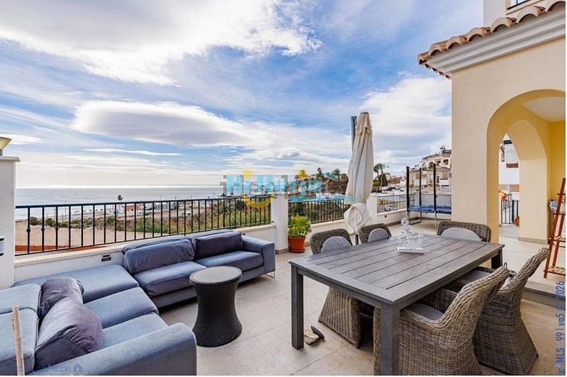 Foto 36147945-da34-4ed4-a7b0-1ab1435eaad9. Xalet amb aparcament piscina a El Peñoncillo Torrox