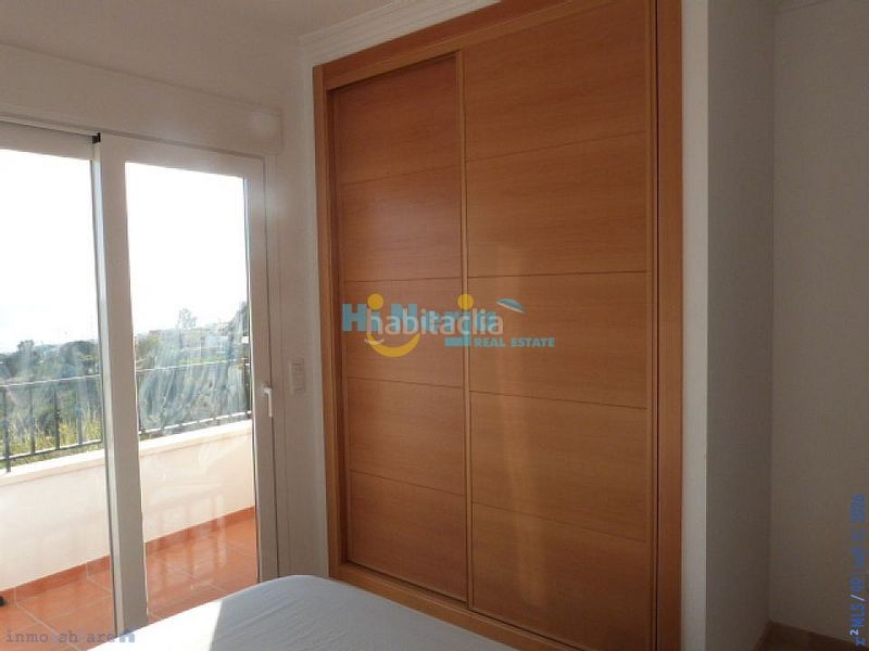 Foto d2281fe3-9918-46b1-9def-d632b723fe39. Xalet amb aparcament piscina a El Peñoncillo Torrox