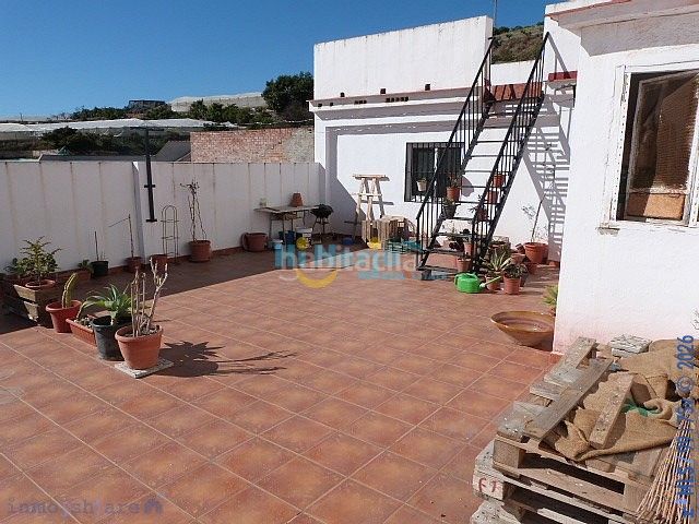 Foto afb5e680-1f98-41fb-922c-df3d16e5989a. Country house with parking in Algarrobo pueblo Algarrobo