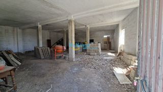 Alquiler Local Comercial en Centro. Nave industrial  en bruto de 200 m2 aproximadamente  nerja  poli