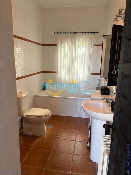 Foto 47513ae0-3970-4542-a4ee-dc596a34e5fa. Xalet amb aparcament piscina a Comares