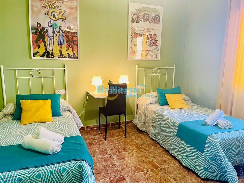 Foto e40ff555-6363-4dfe-b3d8-69625e72621d. Casa  en Alfarnate