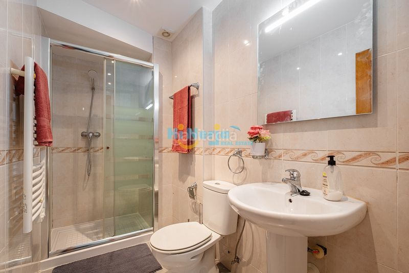 Foto ff8880fb-264e-4134-90ff-b301136431bf. Apartament amb aparcament piscina a Centro Nerja