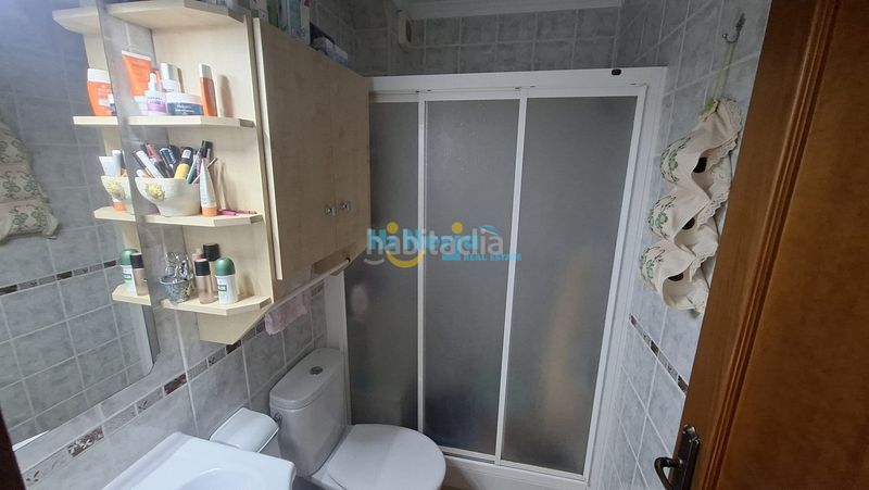 Foto 1ba4cb63-2f94-4775-a836-c99016f440b1. Apartament amb calefacció a Centro Nerja