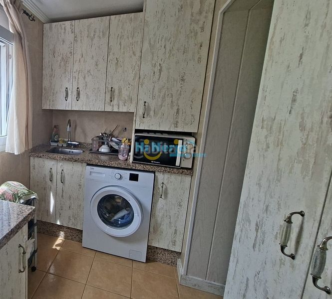 Foto 9717ee44-9402-4480-870d-2800bf3ba5ab. Apartament amb calefacció a Centro Nerja