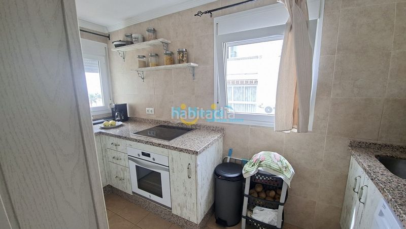 Foto 99a7a548-d205-4ab6-8211-abc96d6fd9c2. Apartament amb calefacció a Centro Nerja
