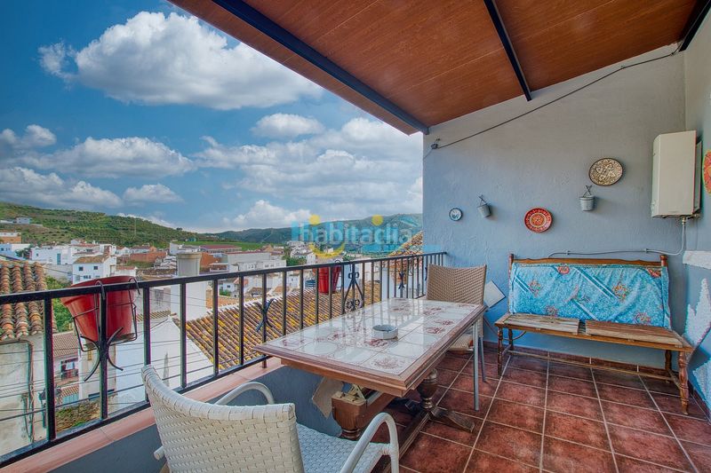 Foto a399616a-3359-40dd-9754-f0840d972a96. Casa a Benamargosa