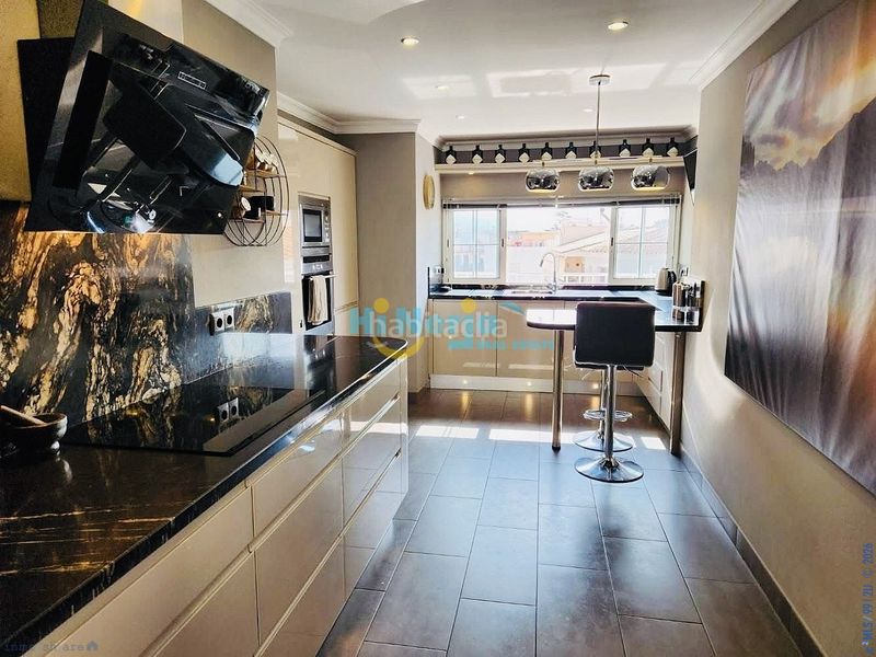 Foto 87d841c1-47c3-4480-8f35-134f1774e411. Apartament a Centro Nerja