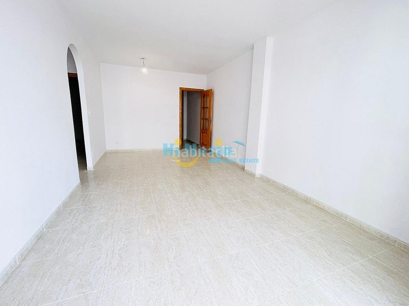 Foto 41d178e3-55d6-433a-af56-294514e75115. Apartament amb piscina a El Peñoncillo Torrox
