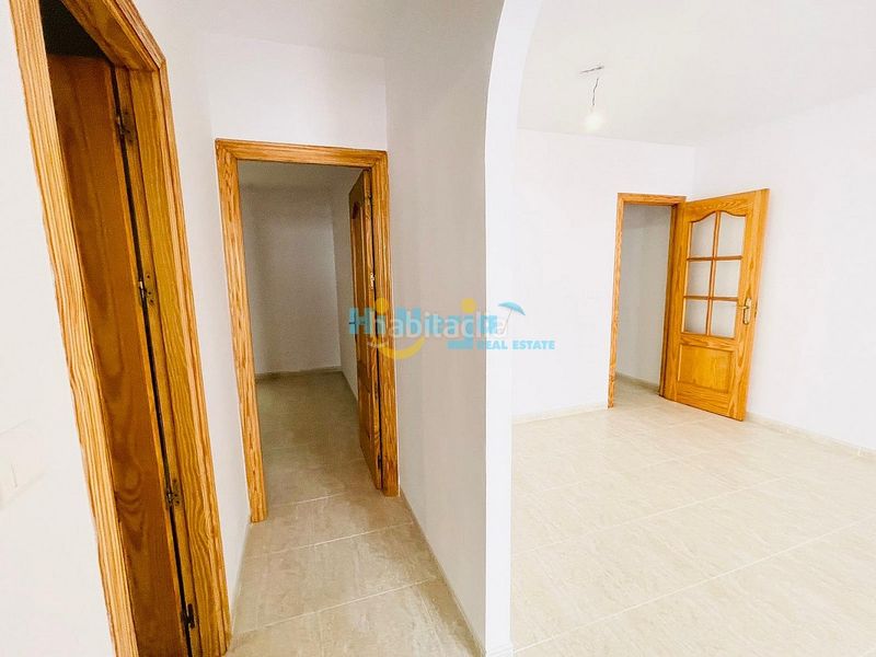 Foto c305541a-ec6c-4187-a0bf-54c2396e36df. Apartament amb piscina a El Peñoncillo Torrox