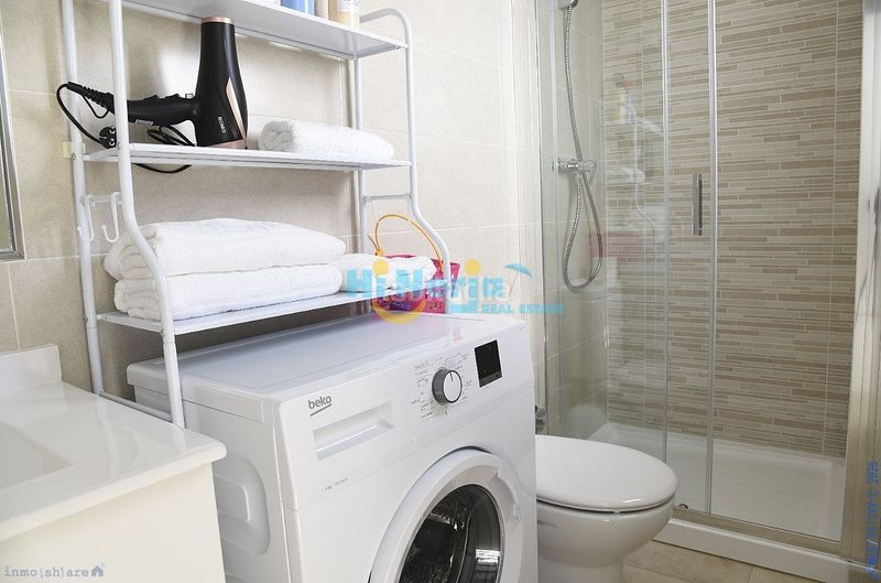 Foto cd6e6a64-3682-42f5-b3d9-dcf9e447cdb9. Casa a Centro Nerja