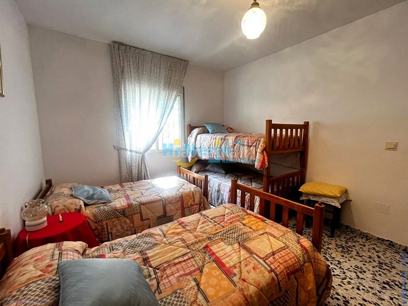 Foto 55e81eca-3caa-4719-96fb-c14f8b716d25. Casa amb aparcament a Alcaucín