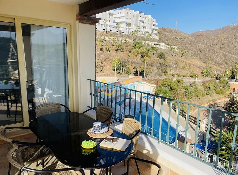 Foto 203d33aa-f56b-444a-8b97-b2cfa05fde10. Apartament amb piscina a Centro Nerja
