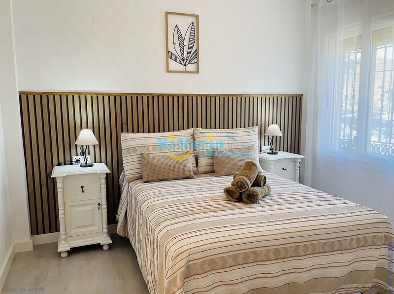 Foto d7cea198-48c1-43f4-a880-39820952bcdf. Apartament amb piscina a Centro Nerja