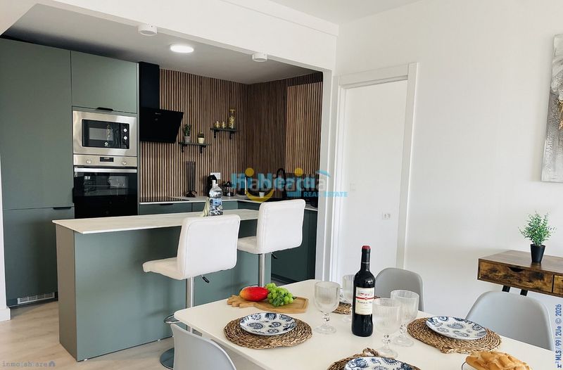 Foto ec475046-772b-4aeb-ba19-67b954a64fee. Apartament amb piscina a Centro Nerja