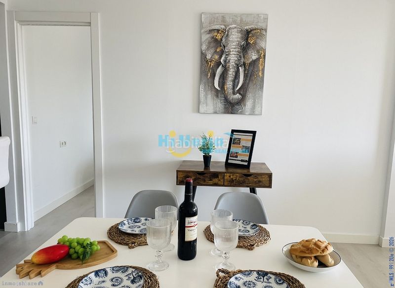 Foto f3c81a7b-b83d-47e5-8967-273753e871f5. Apartament amb piscina a Centro Nerja