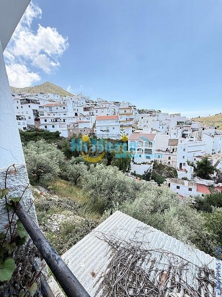 Foto 6f58bc9c-3a4e-4494-a5fa-03e1c605a8e5. Xalet a Cómpeta