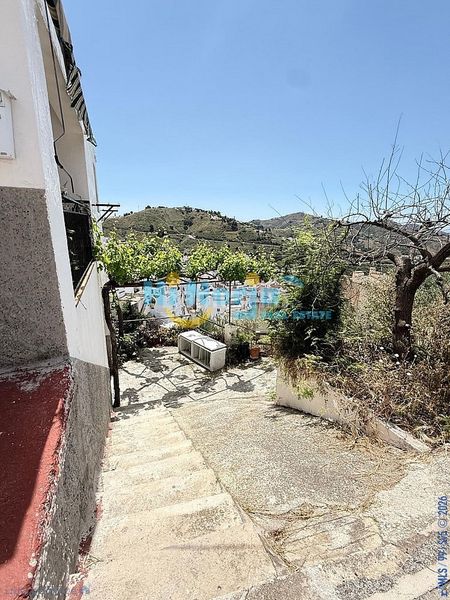Foto e4b4bef1-ef53-4e93-b170-026063bce375. Xalet a Cómpeta