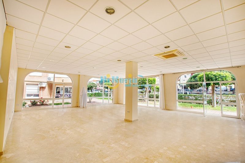 Foto 5c8bf9a2-ba3b-4794-8a34-d6b6288b1c2e. Local comercial a El Peñoncillo Torrox